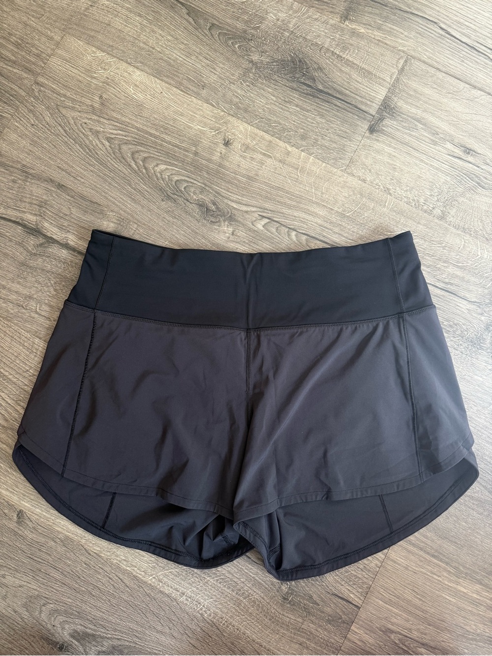Lululemon Speed Up Short Long High-Rise *4" in Black size 10 style W7BBFT